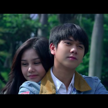 Film 'Milea: Suara dari Dilan', Upacara Menyambut Hari Penuh Rindu