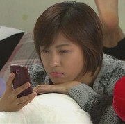 Suka Gak Berani, Gimana Ya Cara Memulai Chat sama Gebetan yang Asyik?