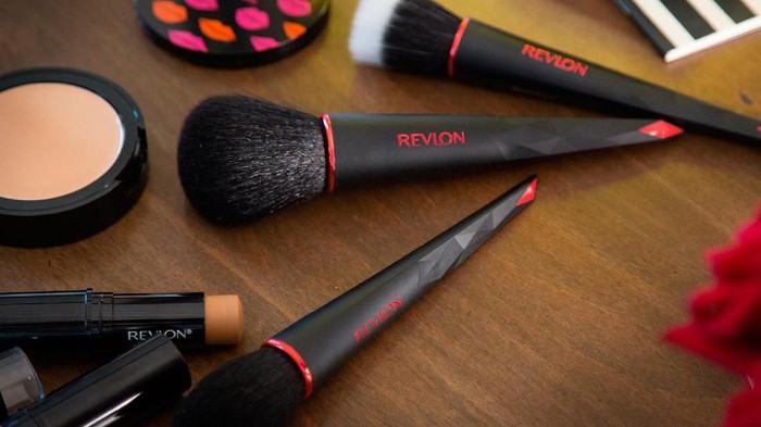 Koleksi Brush Drugstore Paling Stylish ini Didesain oleh BMW