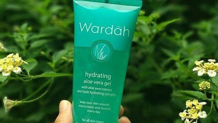 Wardah Hydrating Aloe Vera Gel, Foundation Primer Murah Meriah