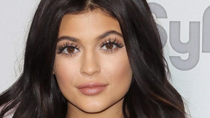 Ladies, bagaimana ya caranya punya bibir tebal alami tanpa harus operasi ataupun filler? Ladies, bagaimana ya caranya punya bibir tebal alami tanpa harus operasi ataupun filler?