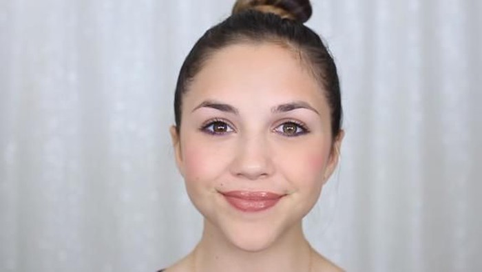 Tutorial Makeup Pesta Super Mudah untuk Remaja