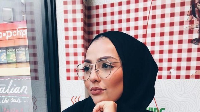 Hijabers, Ini Tips Memilih Kacamata yang Cocok untuk Tampilan Hijab Kamu!