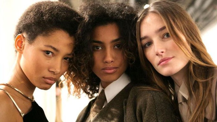 Cara Memilih Nude Lipstick Sesuai Warna Kulitmu