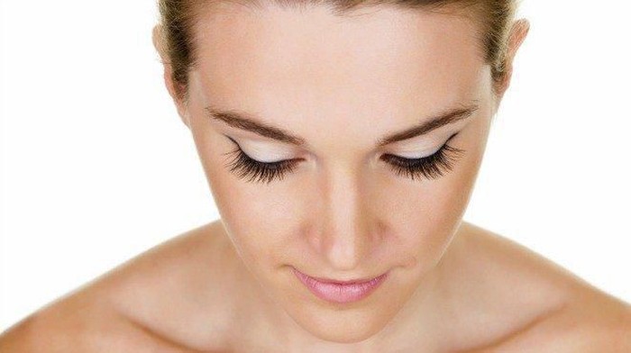 8 Hal Ini Harus Kamu Ikuti Jika Ingin Eyelash Extension Tahan Lama