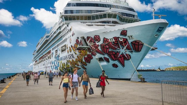 Norwegian Cruise Line, bekerja sama dengan Bare Necessities, menghadirkan pengalaman unik dengan pelayaran bertajuk 'Petualangan 11 Hari Kembali ke Bare-adise.