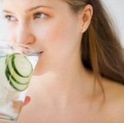 Bener Gak Ya? Kalau Terlalu Sering Mengonsumsi Timun Bisa Bikin Keputihan?