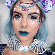 Super Unik, Makeup Hologram ala Unicorn Ini Ternyata Banyak Peminatnya!