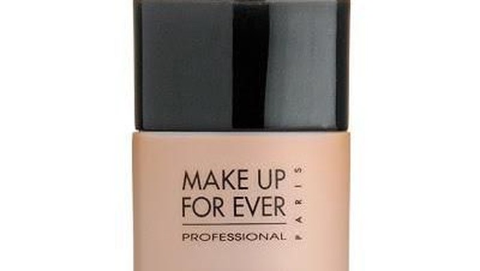 Pemilik Kulit Berminyak Wajib Punya 5 Foundation Ini