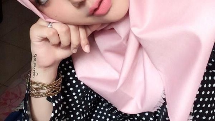 Ternyata Pria Lebih Suka Lihat Wanita Pakai Hijab Warna Ini Lho Ladies Ternyata Pria Lebih Suka Lihat Wanita Pakai Hijab Warna Ini Lho Ladies