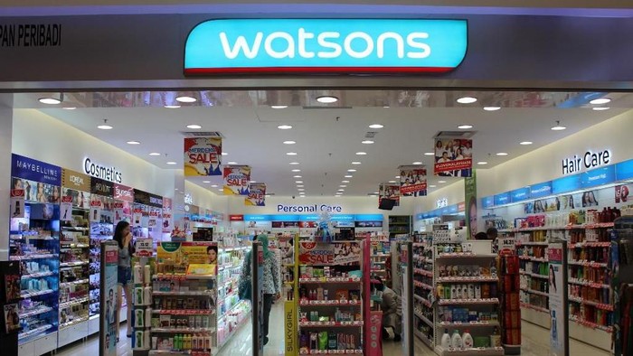 Antara Watsons, Guardian, atau Century. Mana yang Menjadi Drugstore Favorit Kamu untuk Berbelanja Kosmetik? Antara Watsons, Guardian, atau Century. Mana yang Menjadi Drugstore Favorit Kamu untuk Berbelanja Kosmetik?