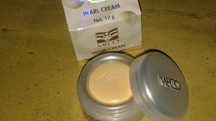 Dear, Masih ada yang pakai Meco Pearl Cream? Aman kah? Dear, Masih ada yang pakai Meco Pearl Cream? Aman kah?