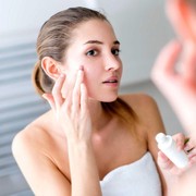 Begini Cara Memilih Makeup Primer Yang Tepat Untuk Segala Jenis Masalah Kulitmu!