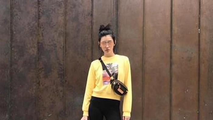 Begini Gaya Kasual Sehari-hari Ming Xi, Model Victoria's Secret yang Sedang Jadi Perbincangan!