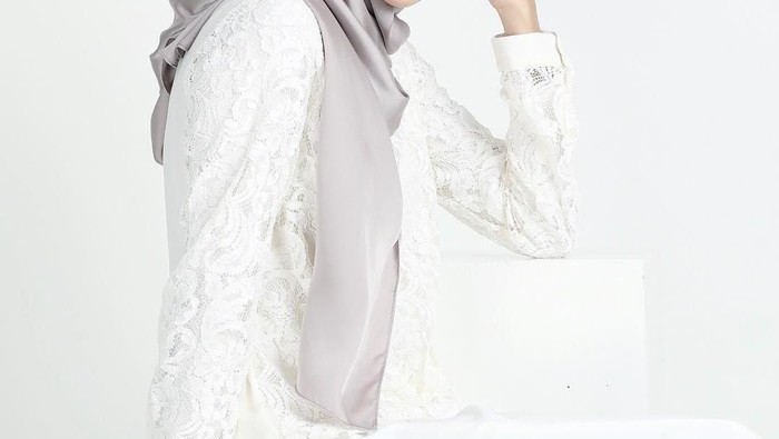 Pakai Hijab Syar'i dan Tetap Stylish? Begini Rahasianya!