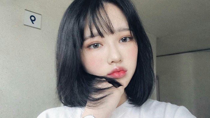 Dear, Bagaimana ya cara cepat memanjangkan rambut yang kependekan saat dipotong? Dear, Bagaimana ya cara cepat memanjangkan rambut yang kependekan saat dipotong?