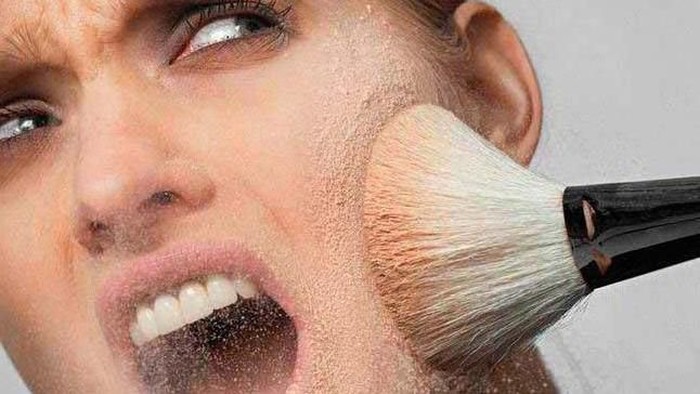 Sebelum Membeli Pastikan Kosmetik yang Kamu Gunakan Aman Untuk Kulit
