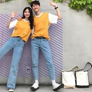 Pakai Baju Couple sama Pasangan, Menurut Kalian Yes or No?