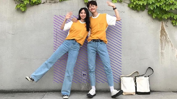 Pakai Baju Couple sama Pasangan, Menurut Kalian Yes or No? Pakai Baju Couple sama Pasangan, Menurut Kalian Yes or No?