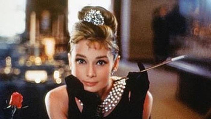 5 Tips Timeless Look dari Audrey Hepburn