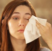 Boleh Gak Ya, Kalau Setiap Hari Membersihkan Makeup Menggunakan Tissu Basah Bayi?