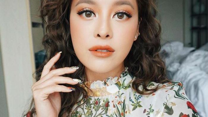 [BioreXBeautynesia Giveaway!] Berani Coba Hal Baru? Ini Cara Agar Kamu Percaya Diri Jadi Beauty Vlogger!