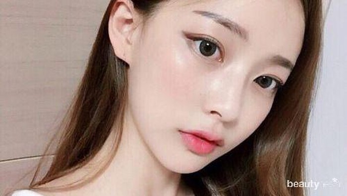 3 Trik Simpel Menciptakan Bibir Ombre dengan Liptint yang Sempurna, Penasaran?