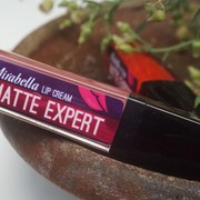 Ada yang pakai lip cream Mirabella?