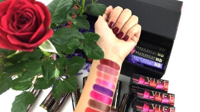 Ini Dia Swatch 100 Warna LENGKAP Urban Decay Vice Lipstick! Ini Dia Swatch 100 Warna LENGKAP Urban Decay Vice Lipstick!