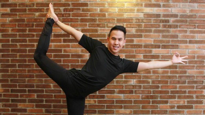 Fajar Putra, Pelopor Kepopuleran Acroyoga di Indonesia