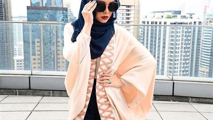 Penasaran Trend Hijab 2018? Ini Prediksi Fashion Hijab 2018 Menurut Para Desainer Hijab!