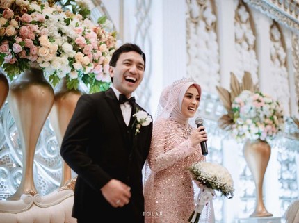 Cerita Pengantin Indonesia Viral Dance BTS, Nonton Konser K-pop Hingga Korea