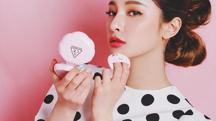 Cara Pakai BB Cushion Ini Bikin Kamu Lebih Flawless Sekaligus Lebih Hemat, Kok Bisa? Cara Pakai BB Cushion Ini Bikin Kamu Lebih Flawless Sekaligus Lebih Hemat, Kok Bisa?
