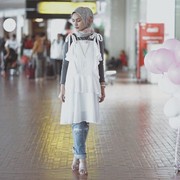Hijabers, Kamu Wajib Punya Warna Manset Ini Supaya Tetap Stylish dan Sopan!