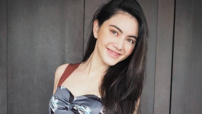 Psst, Ini Rahasia Agar Tetap Terlihat Cantik di Foto Meski Tanpa Makeup!