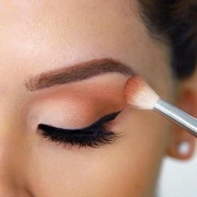 [FORUM] Kenapa mata aku ga pernah cocok kalau pakai eyeshadow ya?