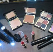 Ivan Gunawan Merilis Ivan Gunawan Cosmetic, Tertarik Untuk Mencoba?