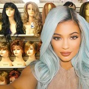 Tak Disangka, Para Selebritis Ini Selalu Pakai Rambut Palsu