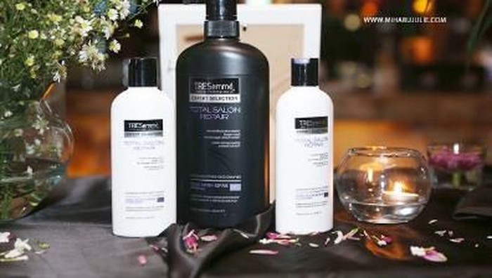Rambut Rusak Akibat Styling? Rawat dengan Tresemme Total Salon Repair!