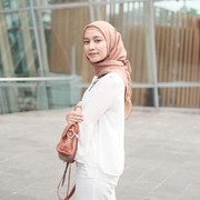 Bagaimana ya Model Hijab yang Cocok Untuk si Bentuk Wajah Panjang??