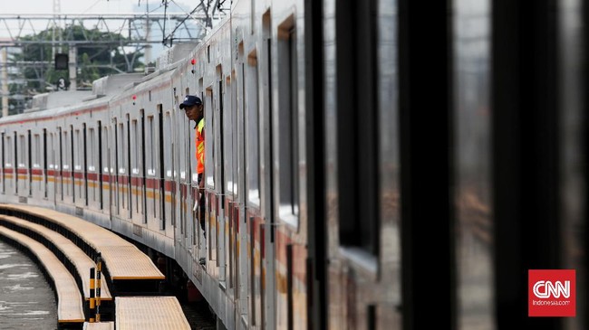 KCI akan menambah jumlah stasiun yang wajib penggunaan Kartu Multi Trip demi memperlancar arus penumpang KRL.