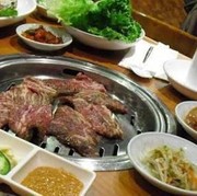 Dimana ya restoran Korea yang enak dan halal?