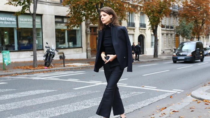 Ladies Inilah 5 Warna Sepatu Converse Yang Wajib Ada Di Lemari Sepatumu