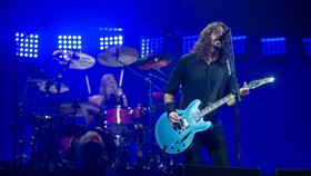 Foo Fighters Perkenalkan Drummer Baru Pengganti Taylor Hawkins