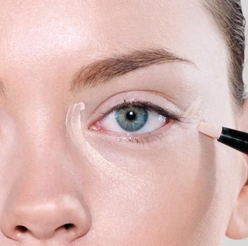 Ikuti Panduan Makeup Sehari-Hari Ini untuk Mendapatkan Tampilan Natural