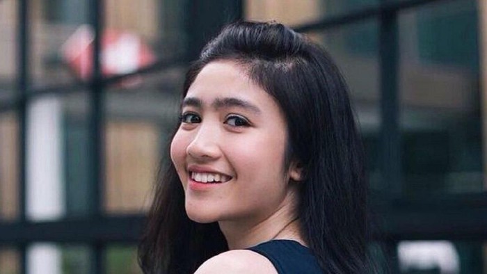 Makeup apa saja yang harus digunakan agar tampil natural? Makeup apa saja yang harus digunakan agar tampil natural?