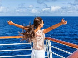 Cara Liburan Seru di Kapal Pesiar Gak Pakai Mahal, Penasaran?