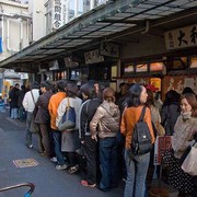 [FORUM] Kalo nemu restauran hits dan rame kalian tim yang sabar nunggu atau mendingan cari tempat lain?