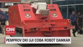 VIDEO: Pemprov DKI Uji Coba Robot Damkar