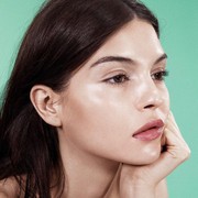 3 Merek Foundation untuk Kulit Berminyak Ini Dijamin Mampu Bikin Wajah Kamu Matte Seharian!